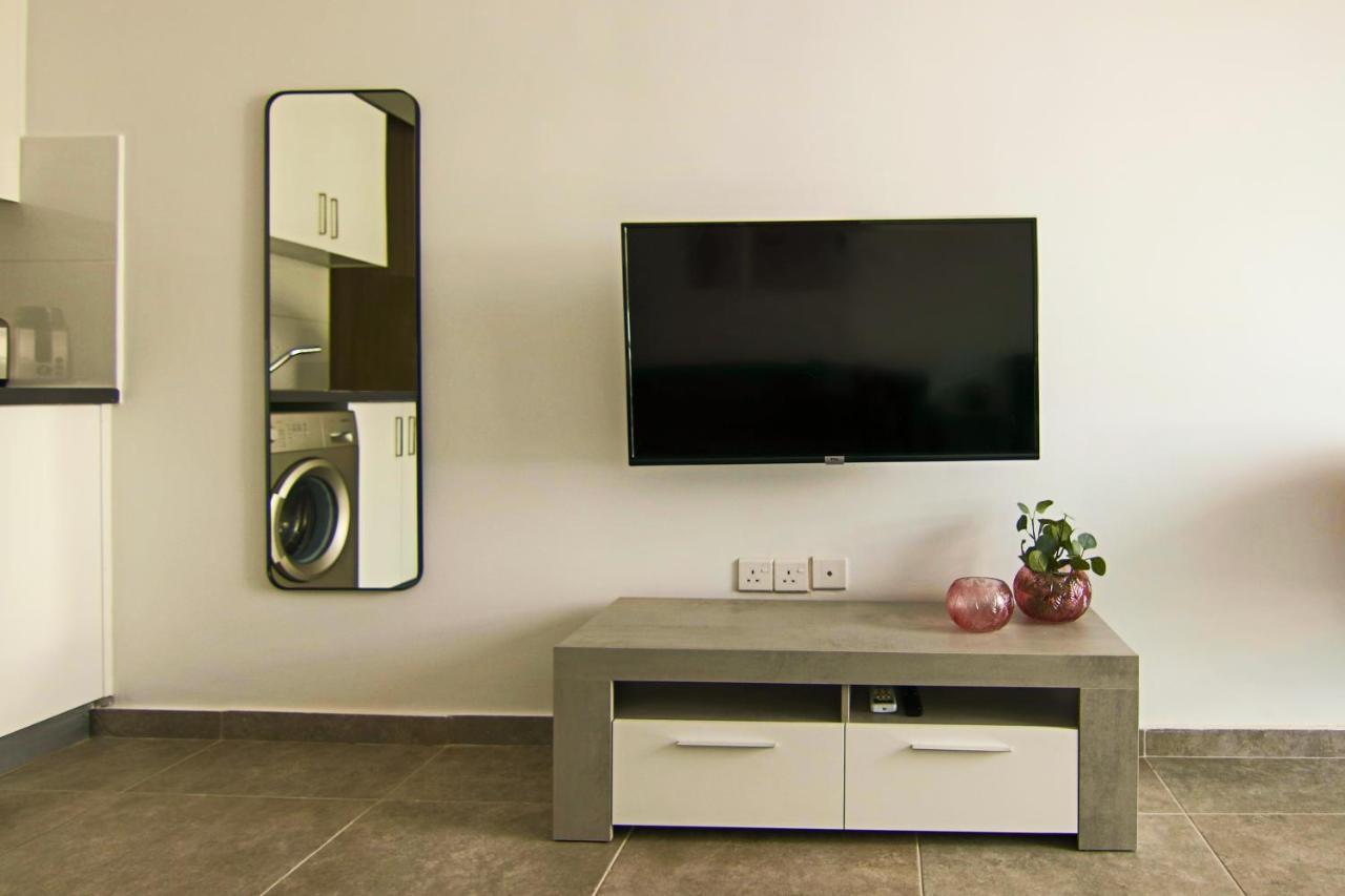 パ フォスPhaedrus Living: Seaside Luxury Flat Athina 115アパートメント エクステリア 写真